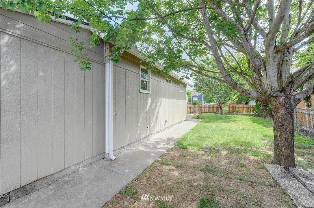 321 Wells Avenue North Renton, WA 98057 - Photo 18 of 18 Gallery Image 18