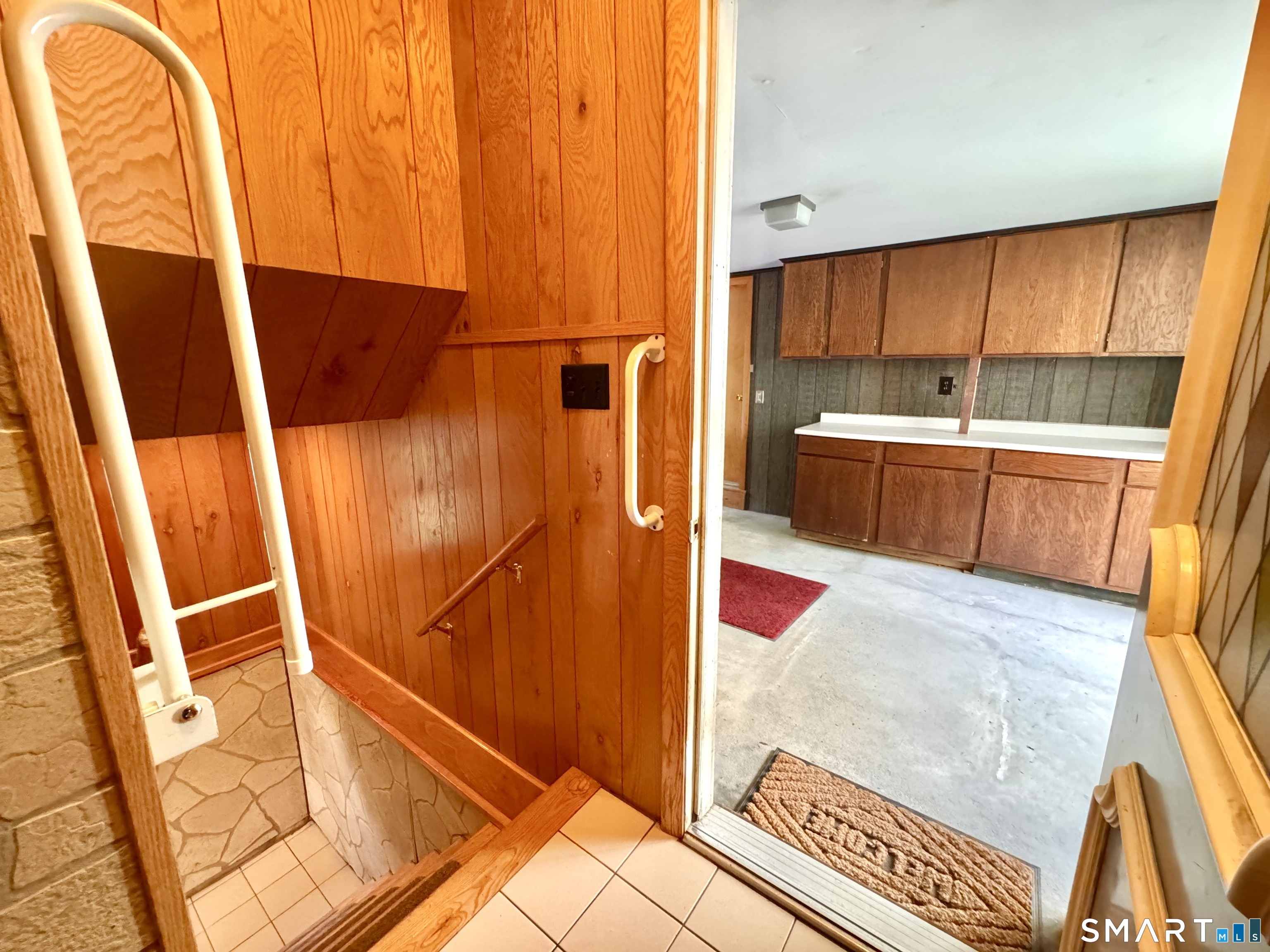 18 Wilson Road Litchfield, CT 06759 - Photo 27 of 40 Stairwell to breezeway