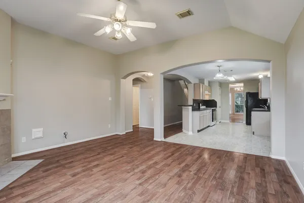 $2,248 | 3924 Highland Vale Court, Fresno, TX 77545