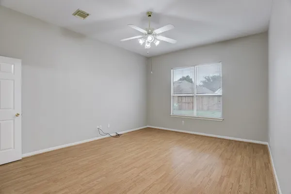 $2,248 | 3924 Highland Vale Court, Fresno, TX 77545