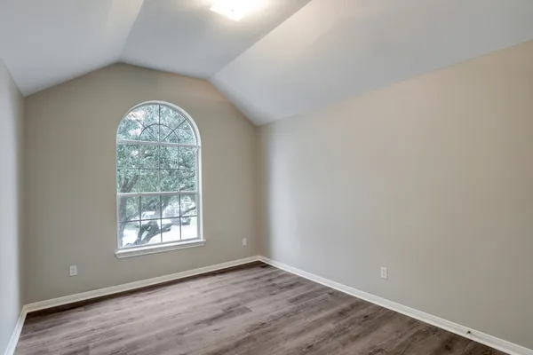 $2,248 | 3924 Highland Vale Court, Fresno, TX 77545