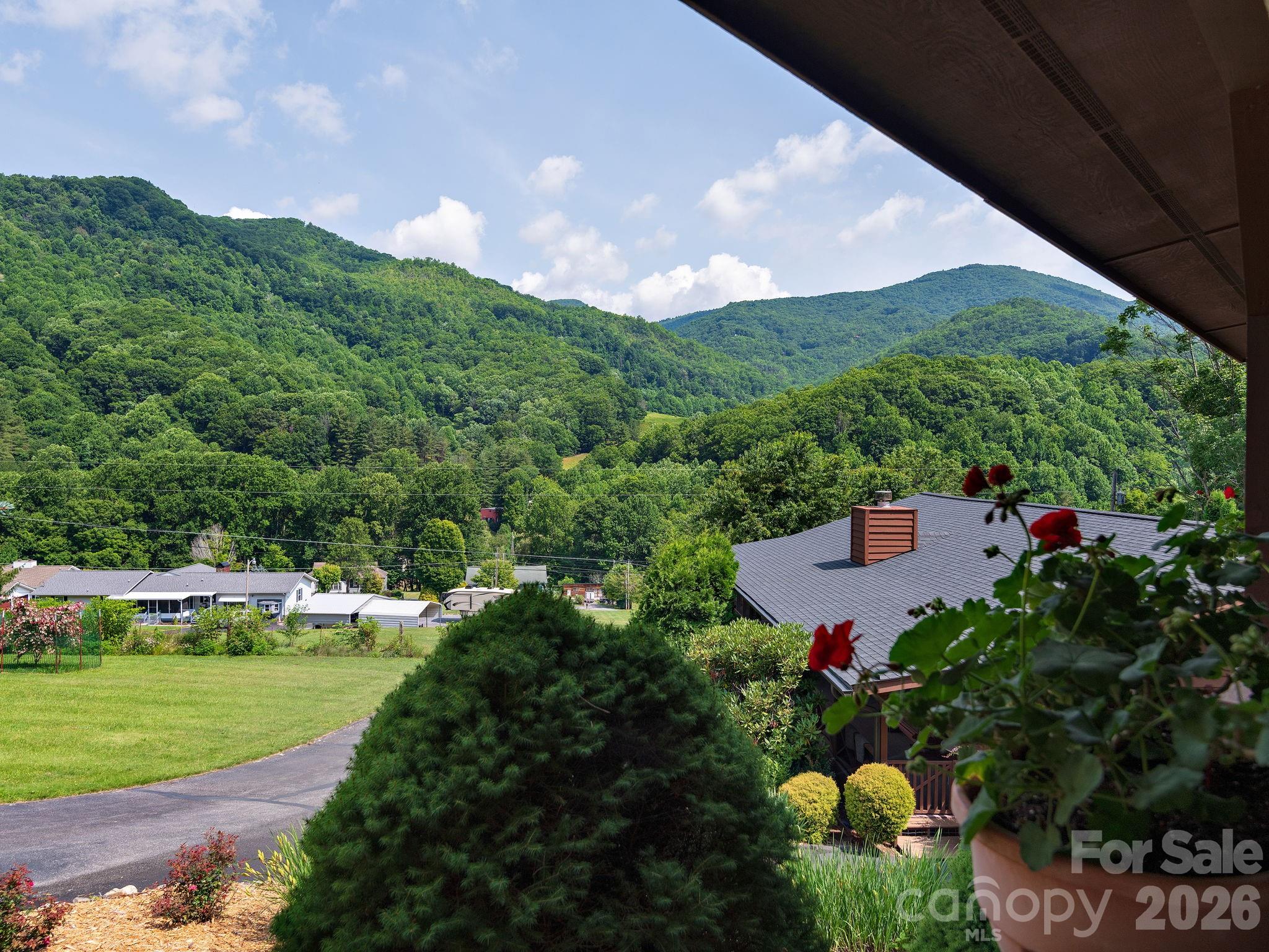 85 Hillcrest Road Maggie Valley, NC 28751 - Photo 20 of 25