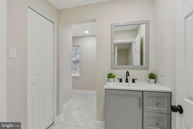 $350,000 | 121 South Broadway, Baltimore, MD 21231