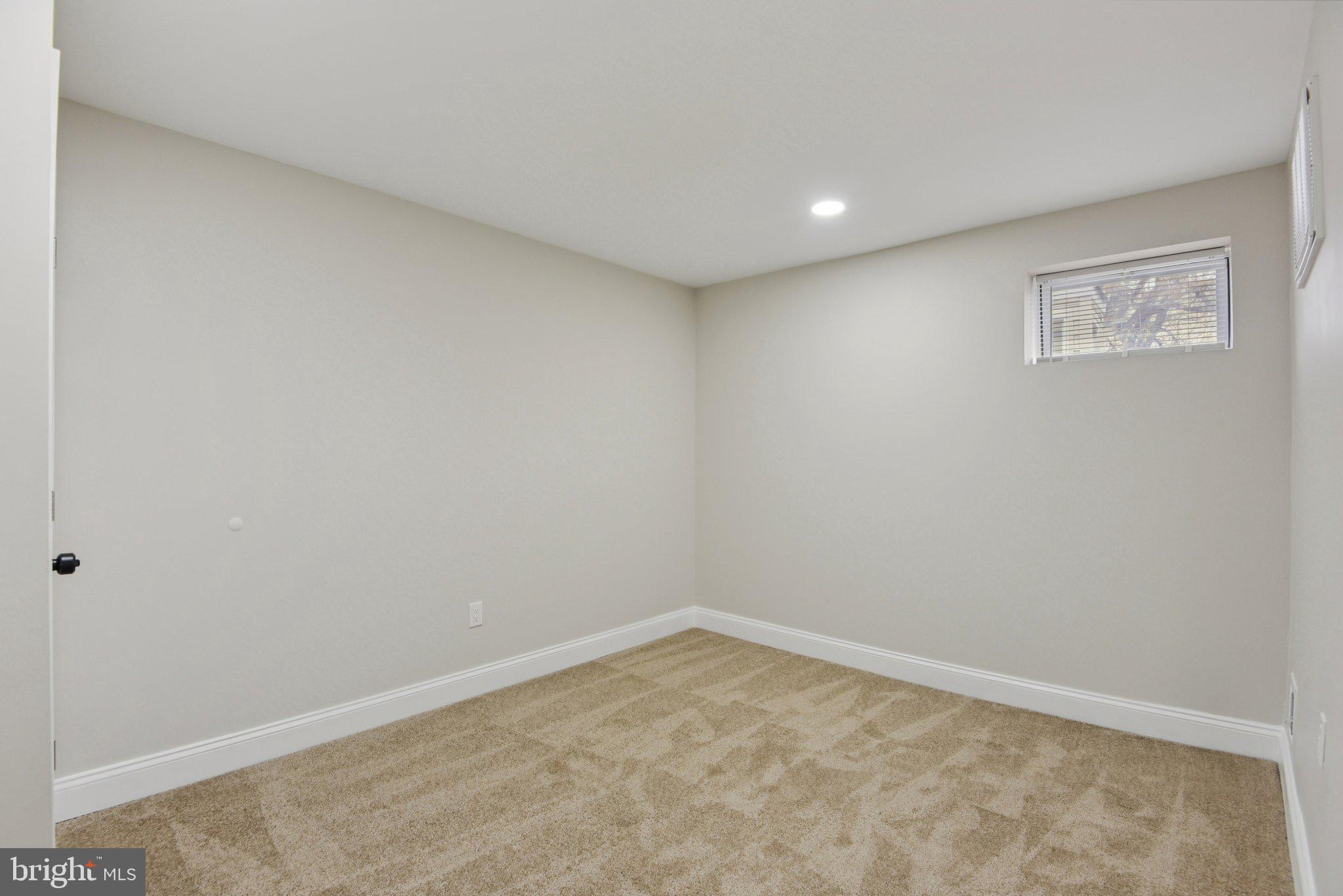 121 South Broadway Baltimore, MD 21231 - Photo 24 of 42