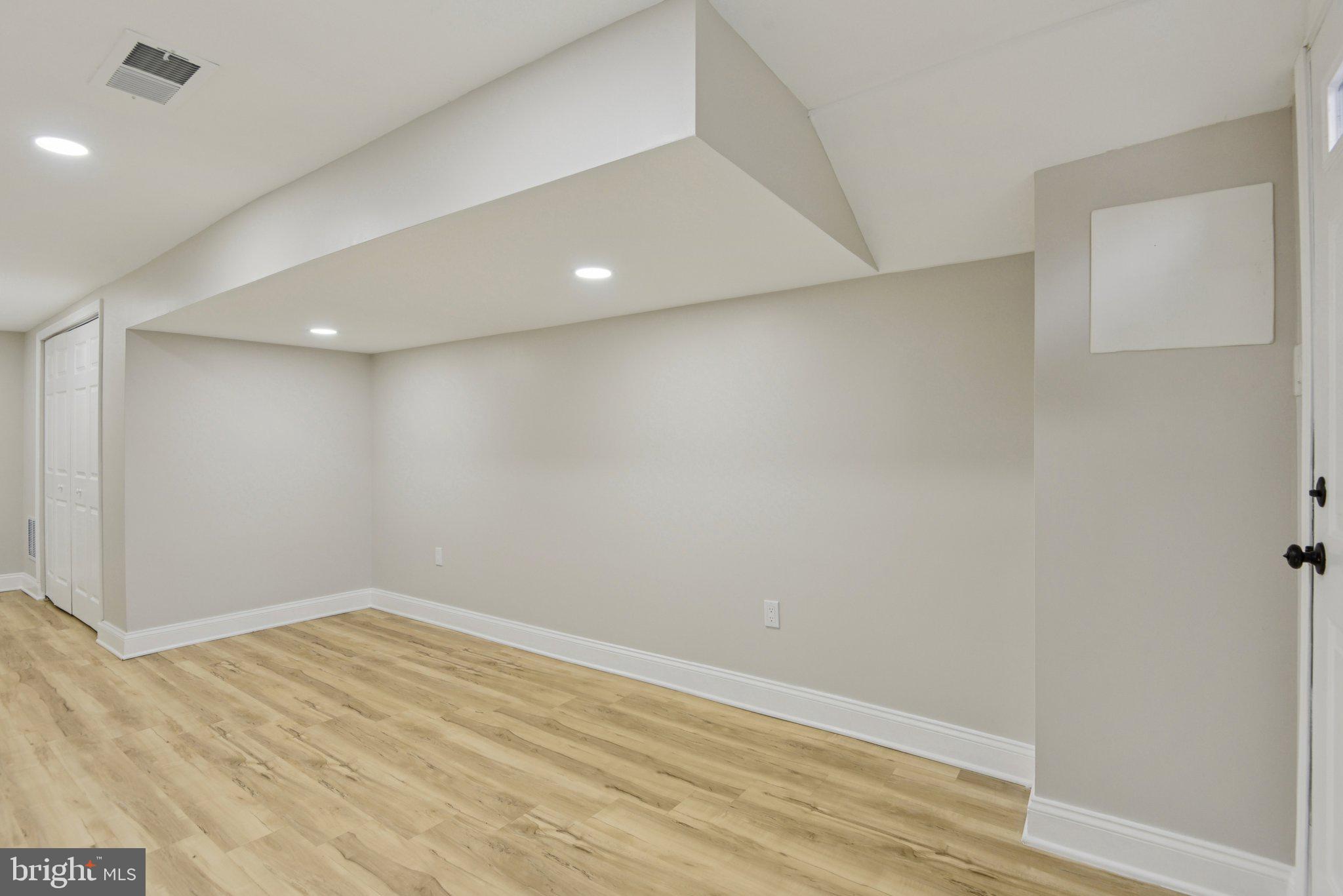 121 South Broadway Baltimore, MD 21231 - Photo 34 of 42