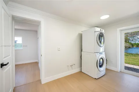 $799,900 | 9361 Southwest 16th Street, Miami, FL 33165