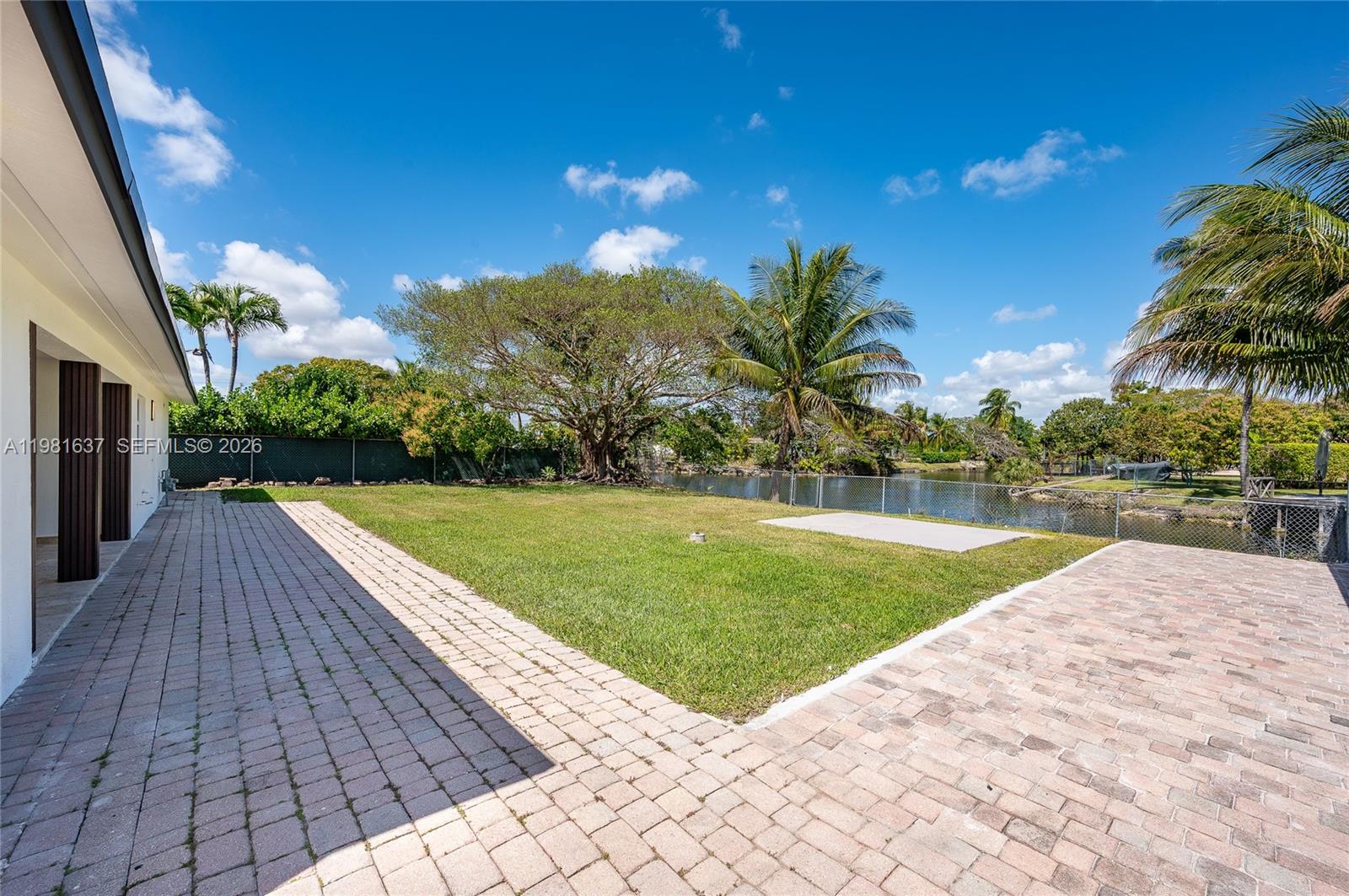 9361 Southwest 16th Street Miami, FL 33165 - Photo 17 of 21