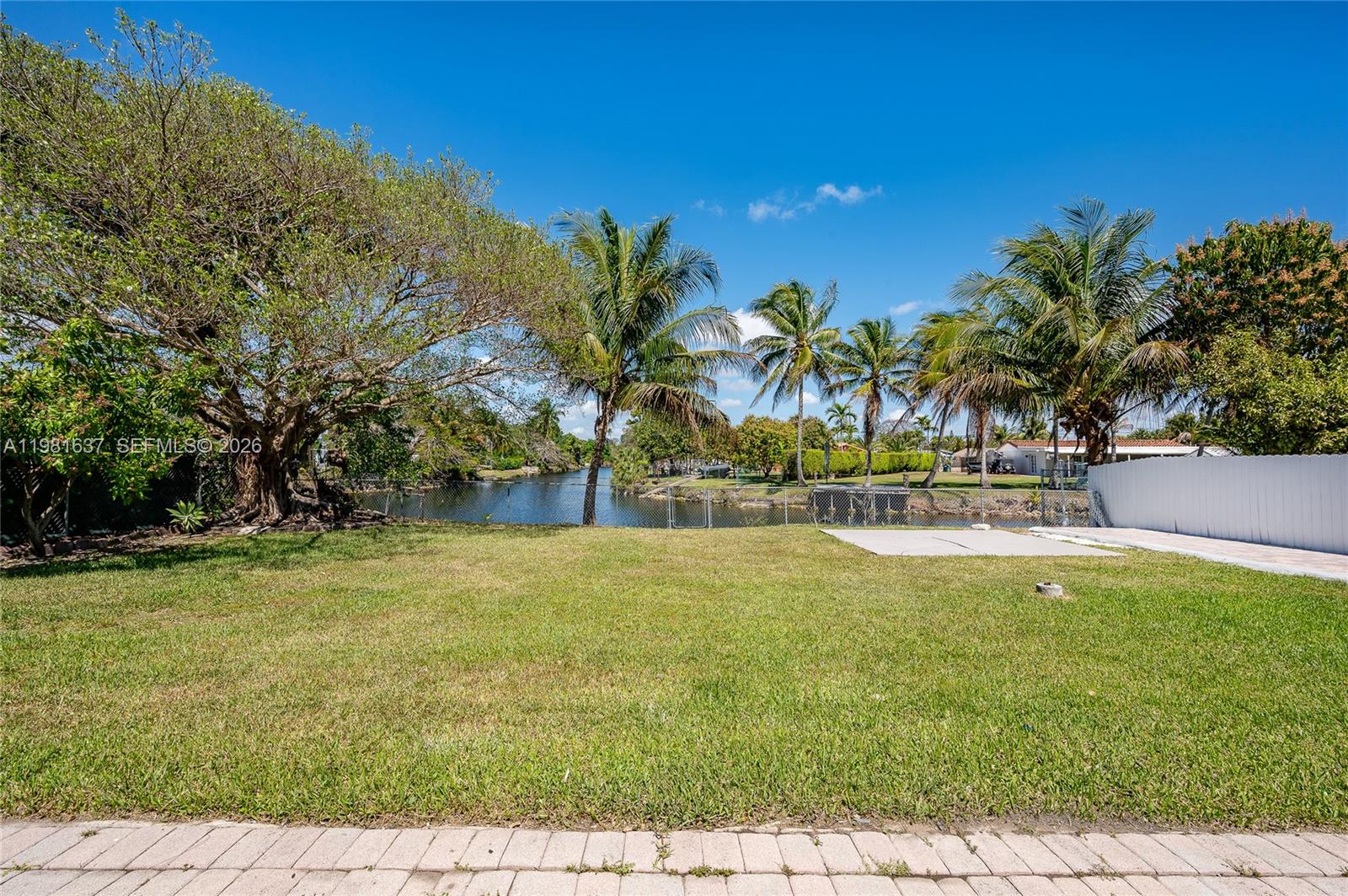 9361 Southwest 16th Street Miami, FL 33165 - Photo 21 of 21