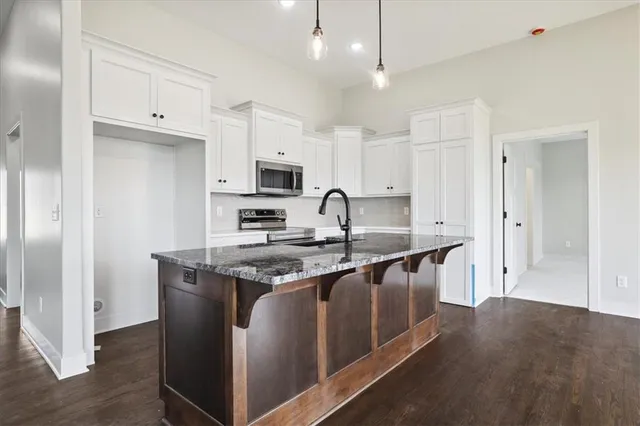 $614,900 | 508 Whitetail Court, Smithville, MO 64089