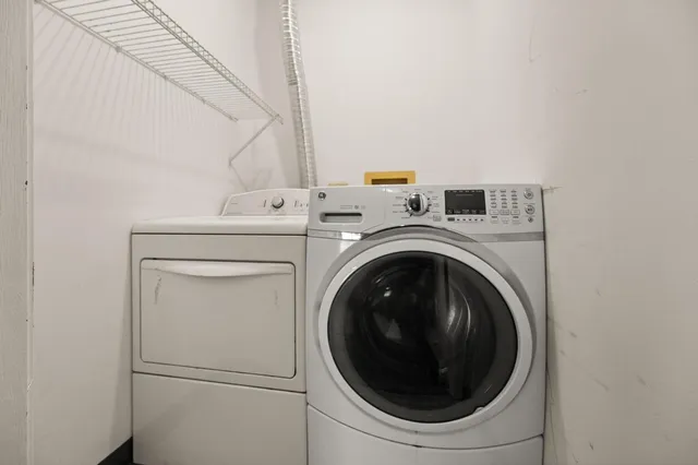 $229,000 | 16160 Apple Lane, Unit 1, Tinley Park, IL 60487