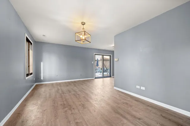 $229,000 | 16160 Apple Lane, Unit 1, Tinley Park, IL 60487