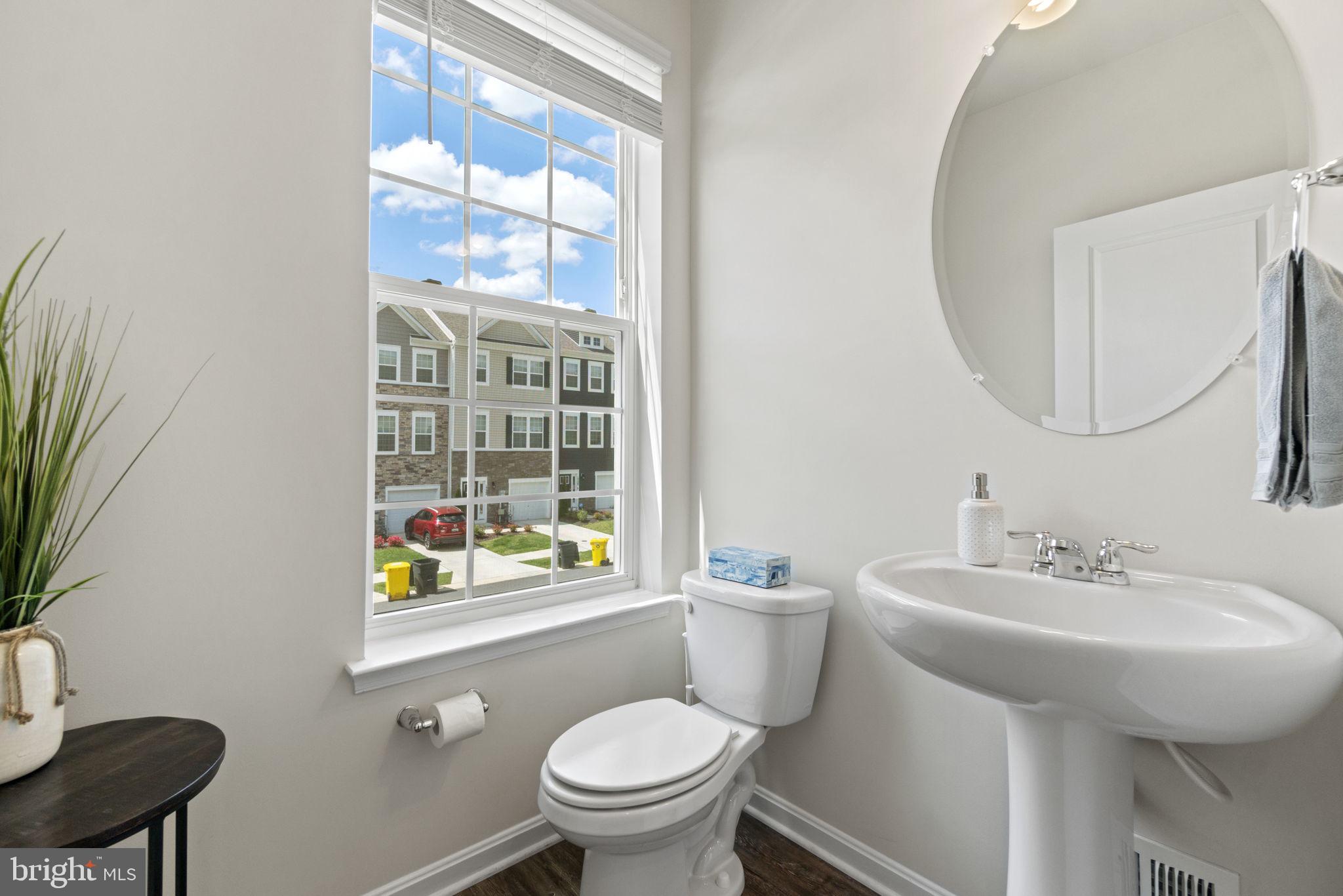 1727 Red Fox Trail Odenton, MD 21113 - Photo 19 of 35 Main Level Powder Room