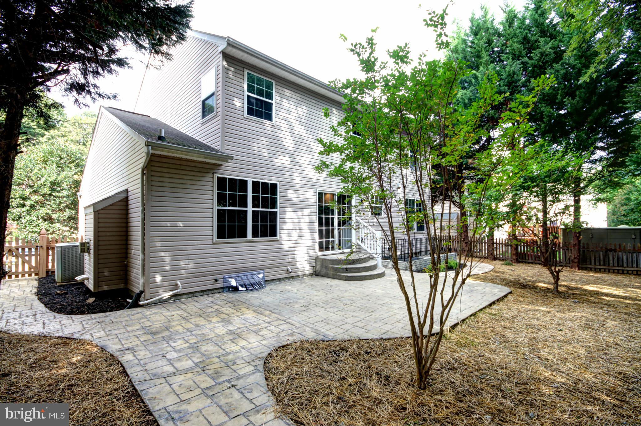 2005 Windys Run Road Catonsville, MD 21228 - Photo 14 of 30 Exterior (Rear)