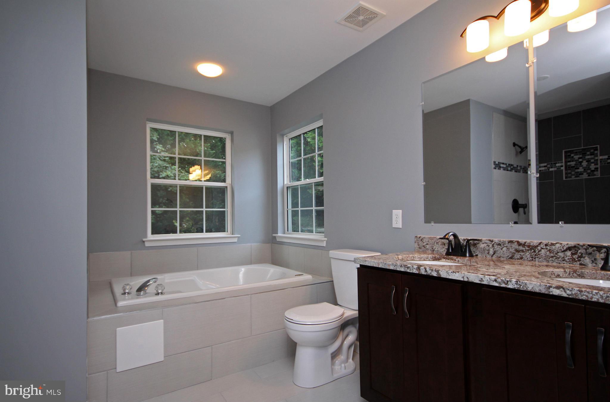 2005 Windys Run Road Catonsville, MD 21228 - Photo 23 of 30 Bath (Master)