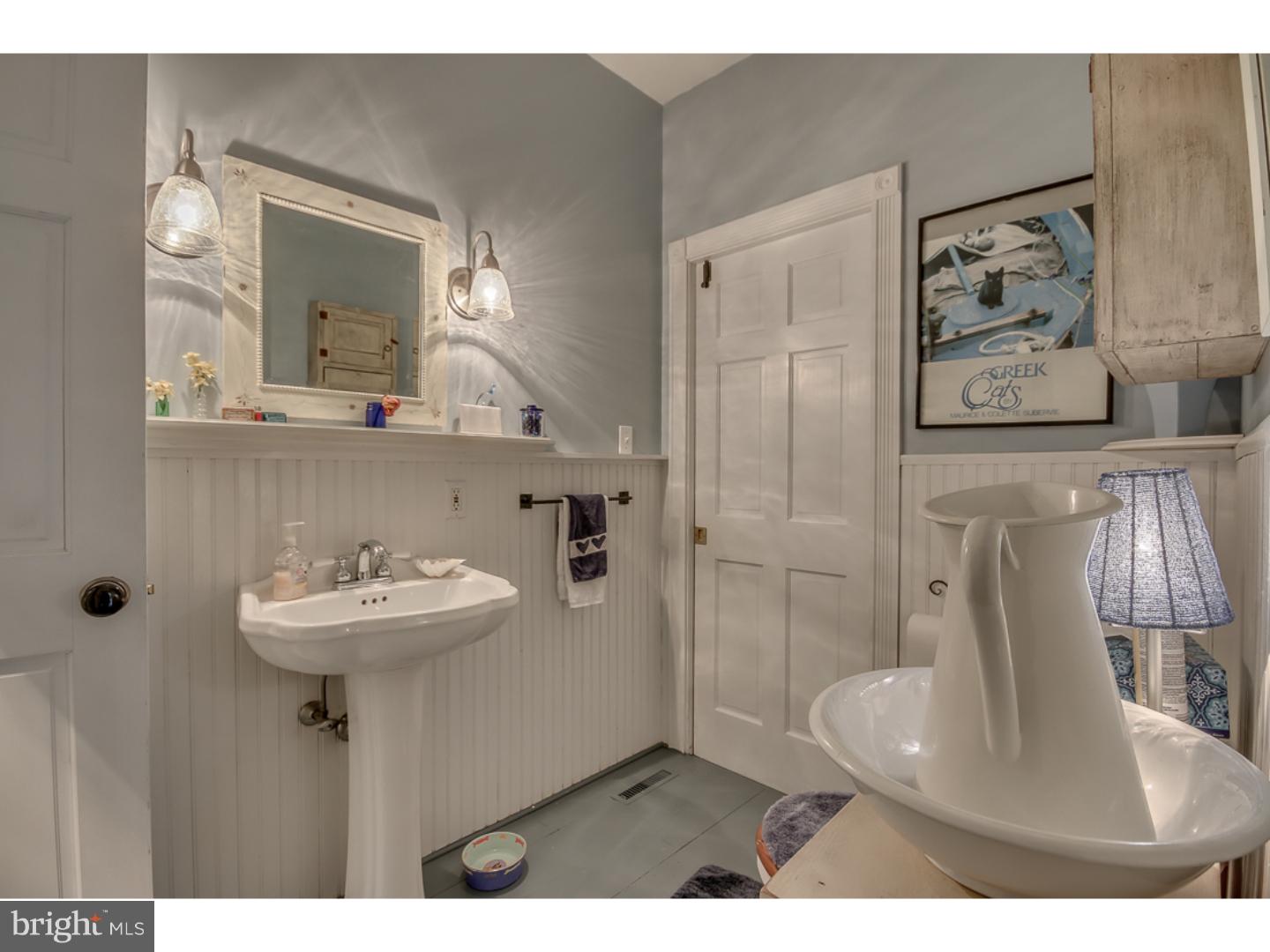 35 North State Road Springfield, PA 19064 - Photo 18 of 25 Bathroom