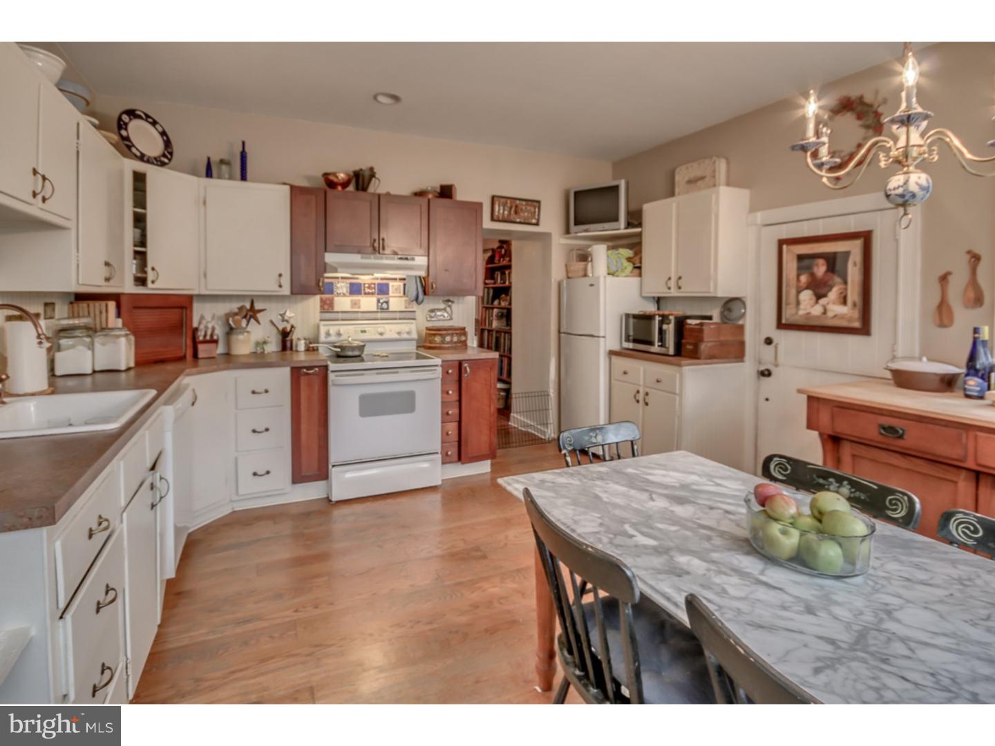 35 North State Road Springfield, PA 19064 - Photo 7 of 25 Kitchen