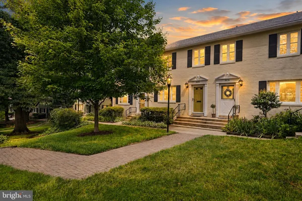 $409,000 | 9828 Hollow Glen Place, Unit 2560, Silver Spring, MD 20910