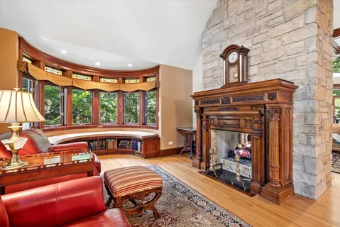 $2,650,000 | 636 North Dunton Avenue, Arlington Heights, IL 60004