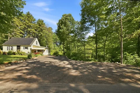 $425,000 | 193 Page Street, Lunenburg, MA 01462