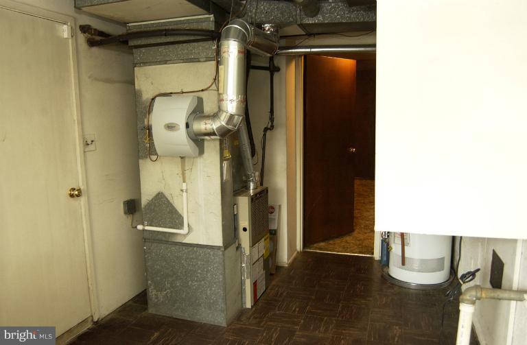 3610 Coronado Road Baltimore, MD 21244 - Photo 15 of 17 Interior (General)