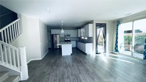 $4,900 | 140 Parkwood, Irvine, CA 92620