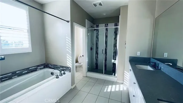 $4,900 | 140 Parkwood, Irvine, CA 92620