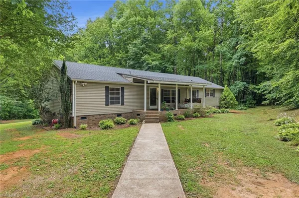 $260,000 | 365 Sunflower Road, Statesville, NC 28625
