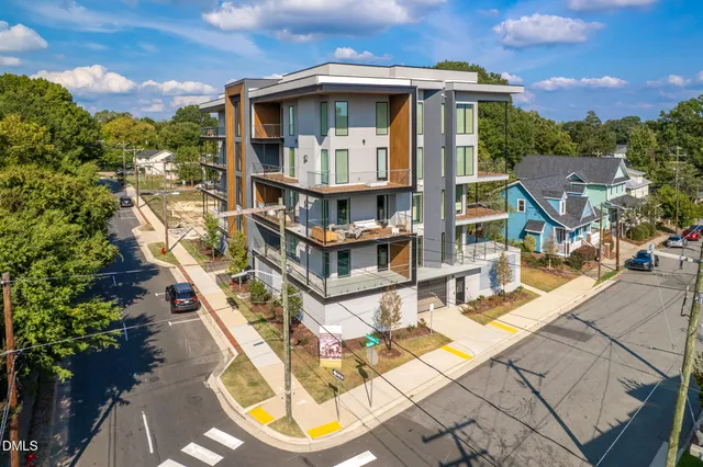 $1,195,000 | 610 North Roxboro Street, Unit 22, Durham, NC 27701
