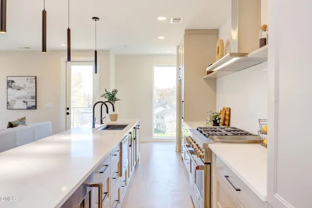 $1,195,000 | 610 North Roxboro Street, Unit 22, Durham, NC 27701