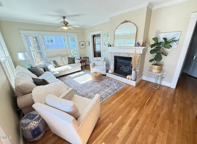 $2,795 | 709 Holden Street, Raleigh, NC 27604