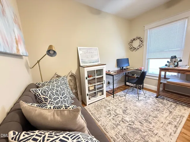 $2,795 | 709 Holden Street, Raleigh, NC 27604