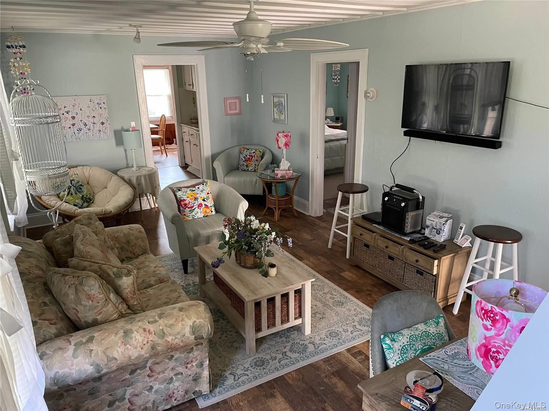 32 Neptune Road Rocky Point, NY 11778 - Photo 18 of 35