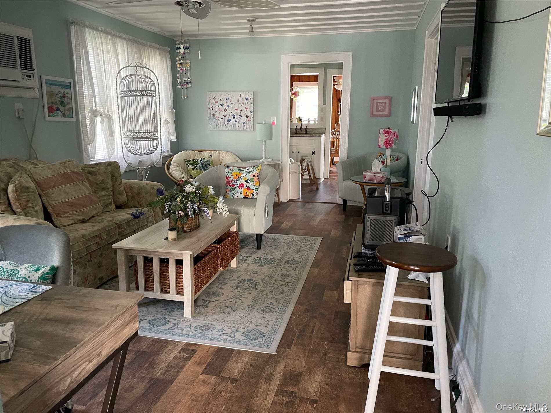 32 Neptune Road Rocky Point, NY 11778 - Photo 19 of 35