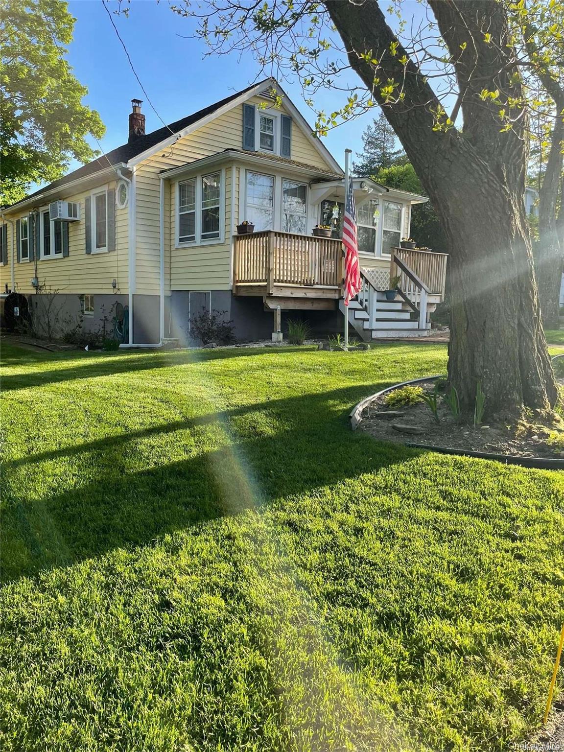 32 Neptune Road Rocky Point, NY 11778 - Photo 6 of 35