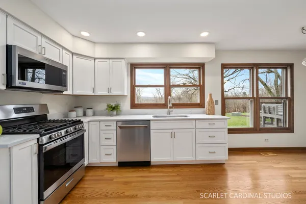 $469,900 | 749 Holly Drive, Bartlett, IL 60103