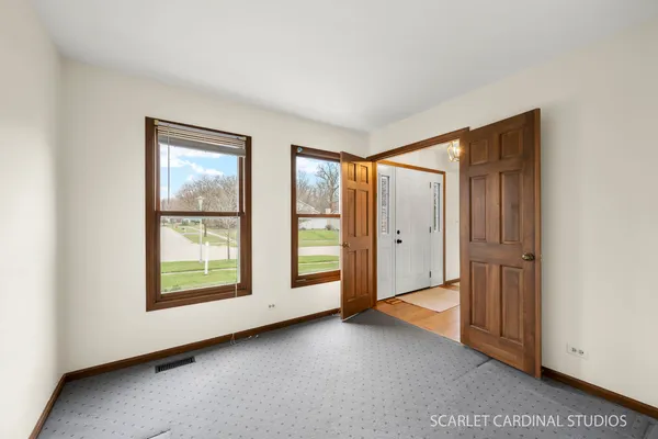 $469,900 | 749 Holly Drive, Bartlett, IL 60103