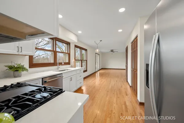 $469,900 | 749 Holly Drive, Bartlett, IL 60103