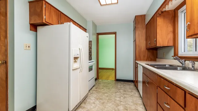 $214,900 | 215 2nd Street, Dickeyville, WI 53808