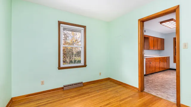 $214,900 | 215 2nd Street, Dickeyville, WI 53808