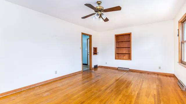 $214,900 | 215 2nd Street, Dickeyville, WI 53808