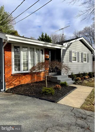 $579,999 | 13020 St Charles Place, Rockville, MD 20853