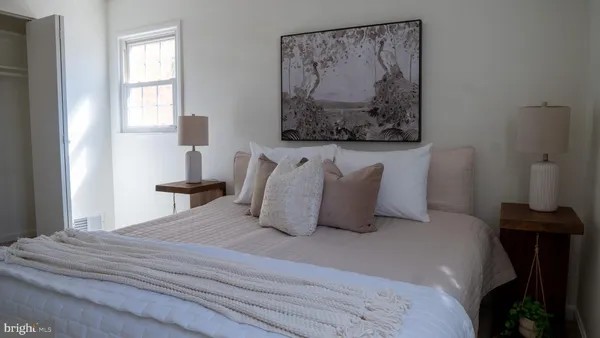 $579,999 | 13020 St Charles Place, Rockville, MD 20853