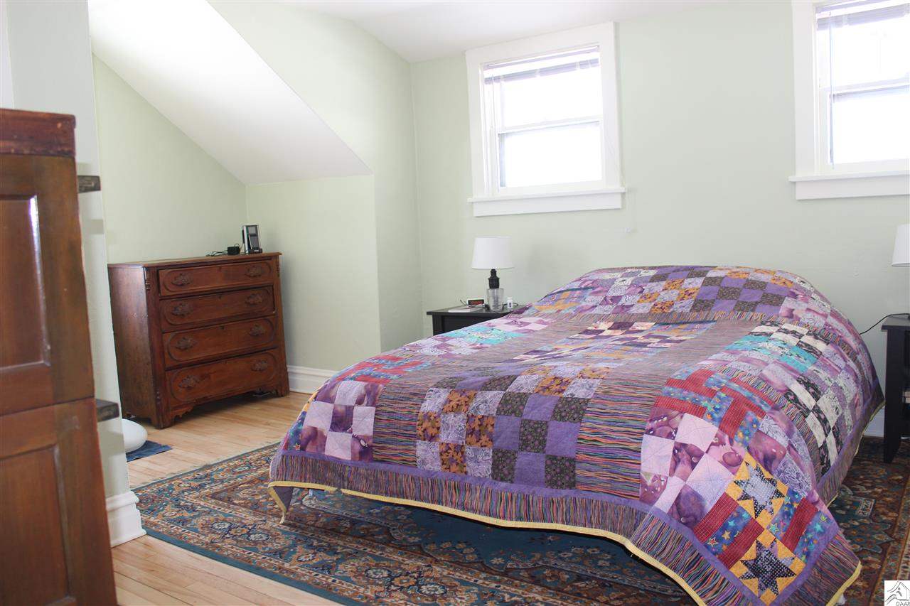 4902 Oneida Street Duluth, MN 55804 - Photo 11 of 21 Gallery Image 11
