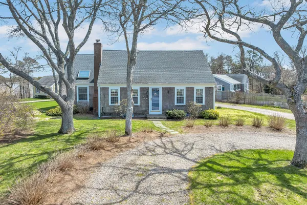 $1,295,000 | 5 Bonnies Lane, Chatham, MA 02633