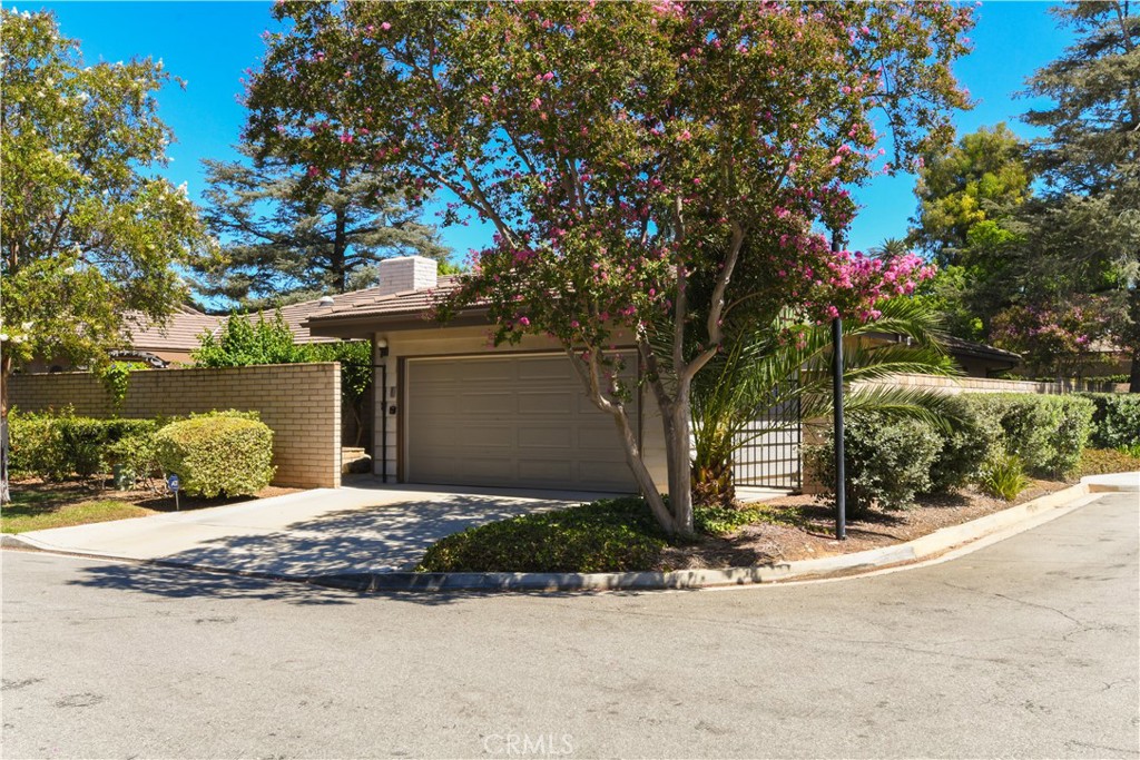 5468 Apricot Lane Riverside, CA 92506 - Photo 1 of 23 Gallery Image 1