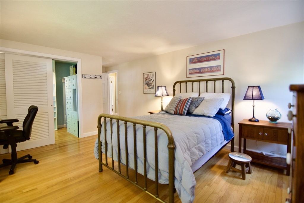 129 Chalmers Street Springfield, MA 01118 - Photo 41 of 42
