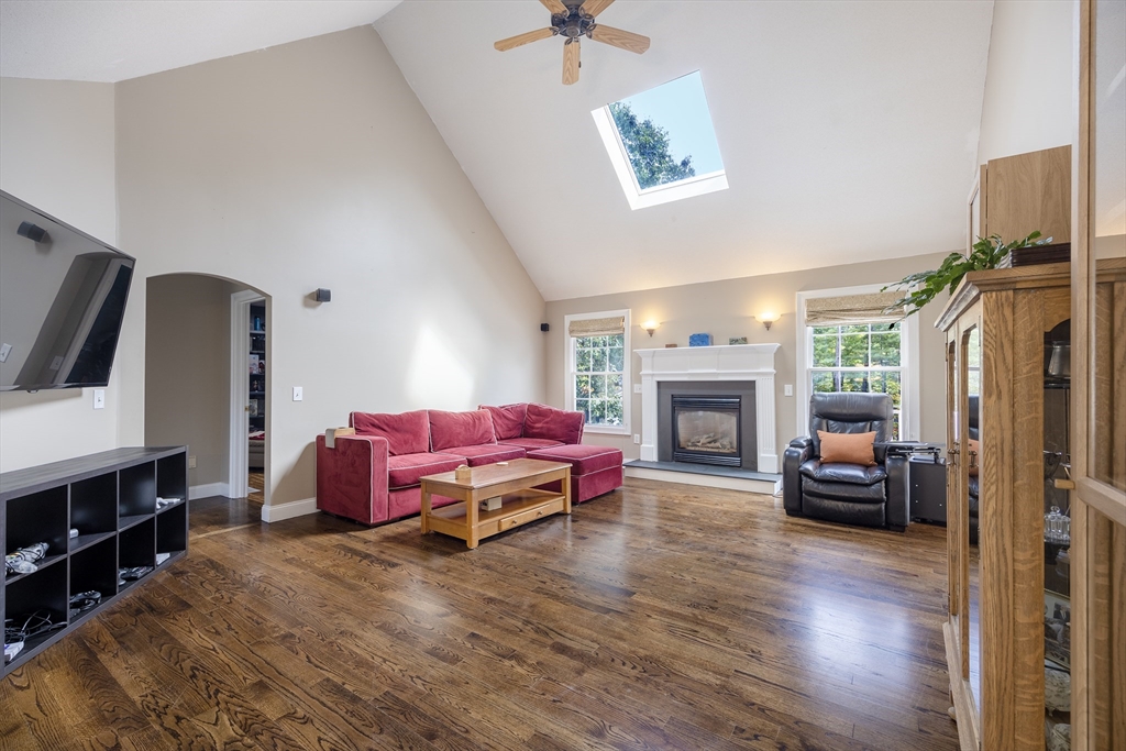 291 Three Rivers Road Wilbraham, MA 01095 - Photo 5 of 21