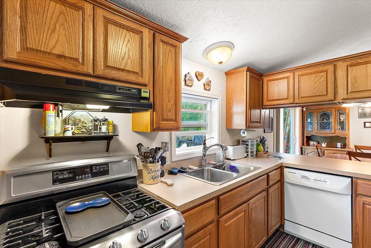9423 East Baker Road Hesperia, MI 49421 - Photo 13 of 56
