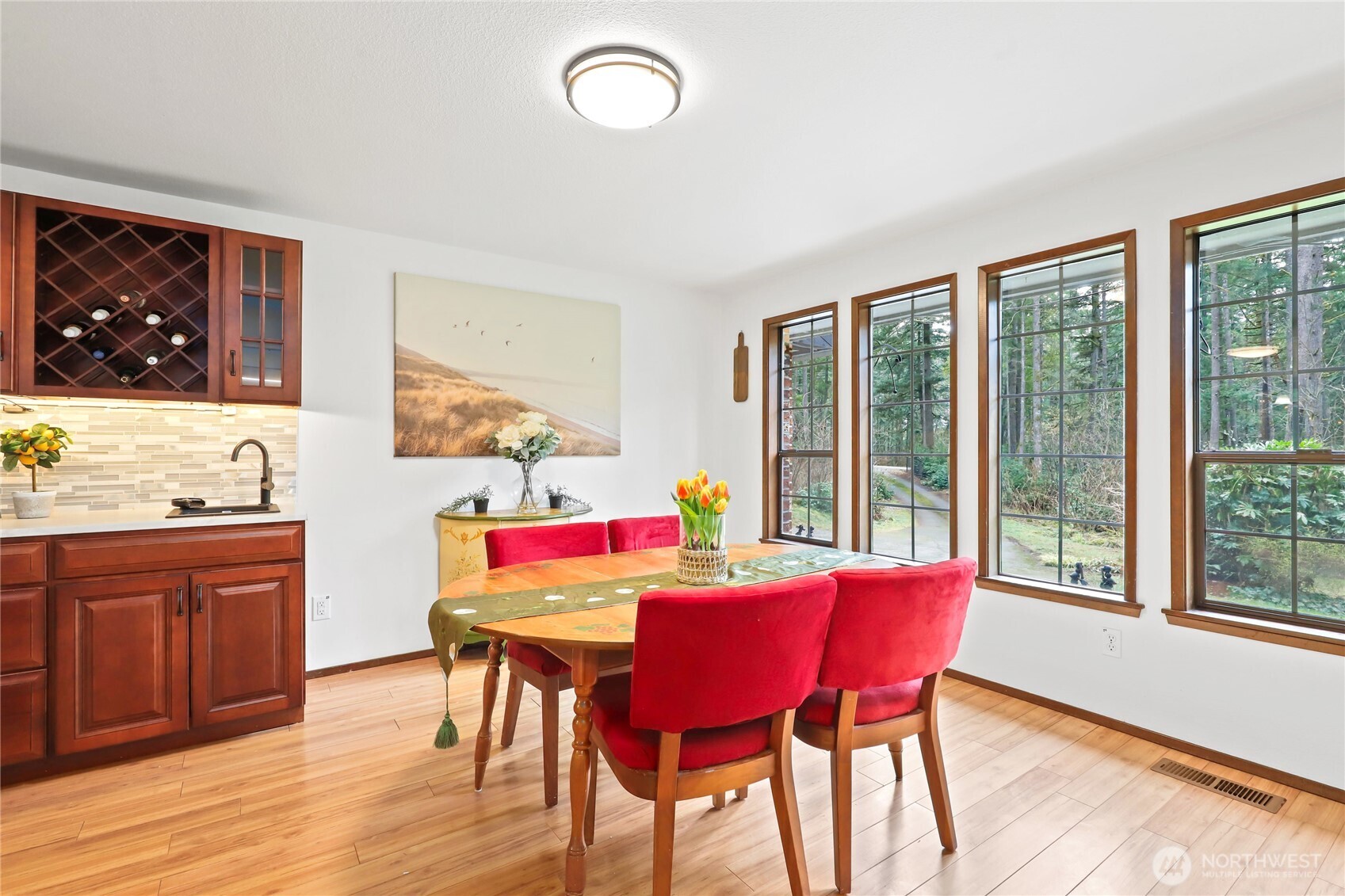 6935 Southeast Mullenix Road Port Orchard, WA 98367 - Photo 9 of 40 Gallery Image 9