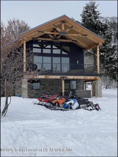 $1,420,000 | 121 Canyon Pines Way, Star Valley Ranch, WY 83127